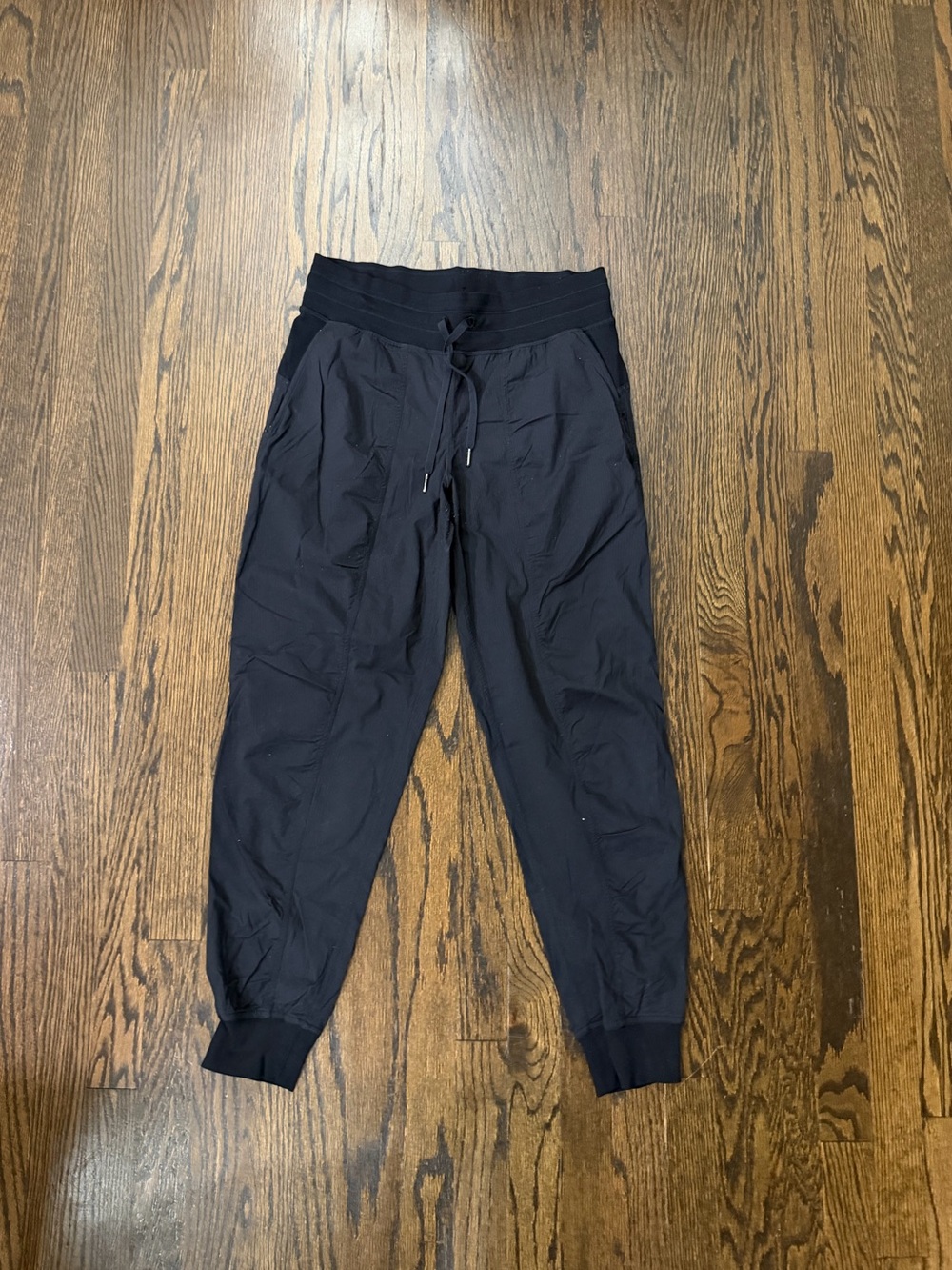 Women’s Lululemon Black Jogger Pants - Lightweight Drawstring Waist Size 8